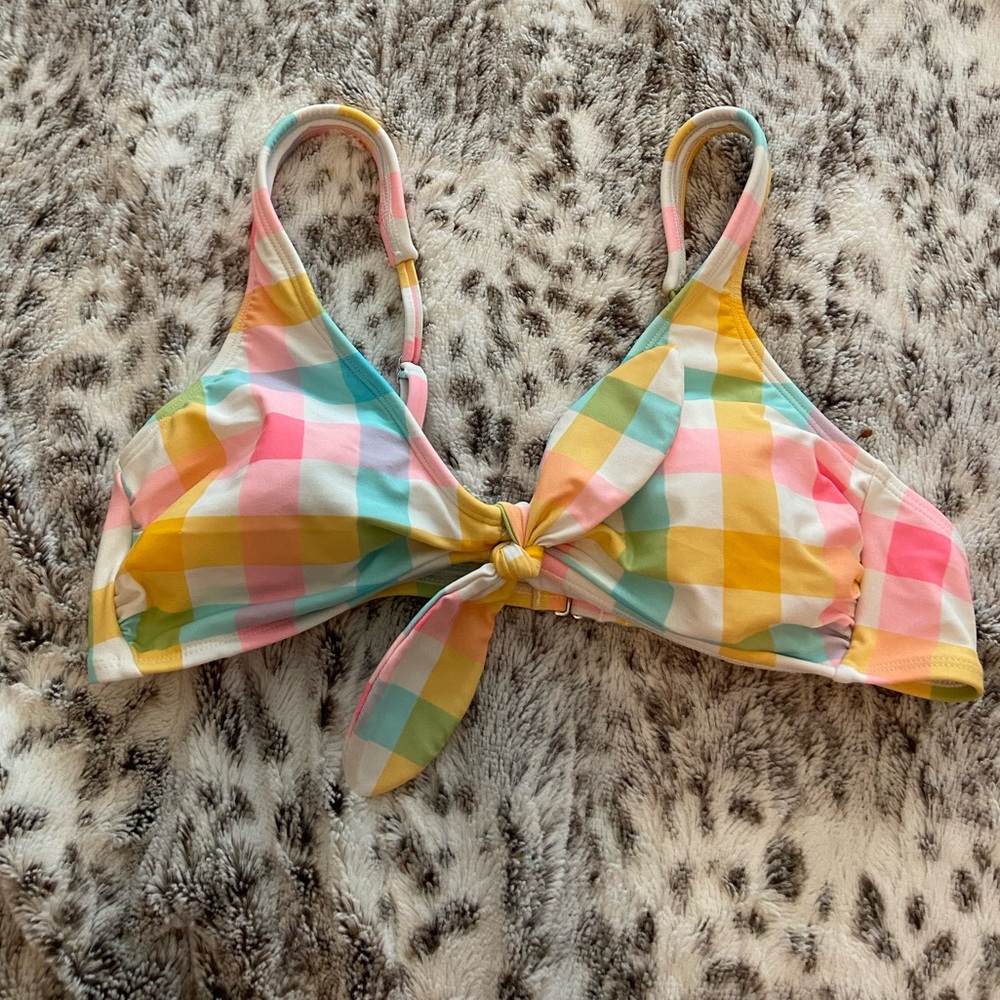 Adorable Plaid Bikini Top 🩷🩵 Size large